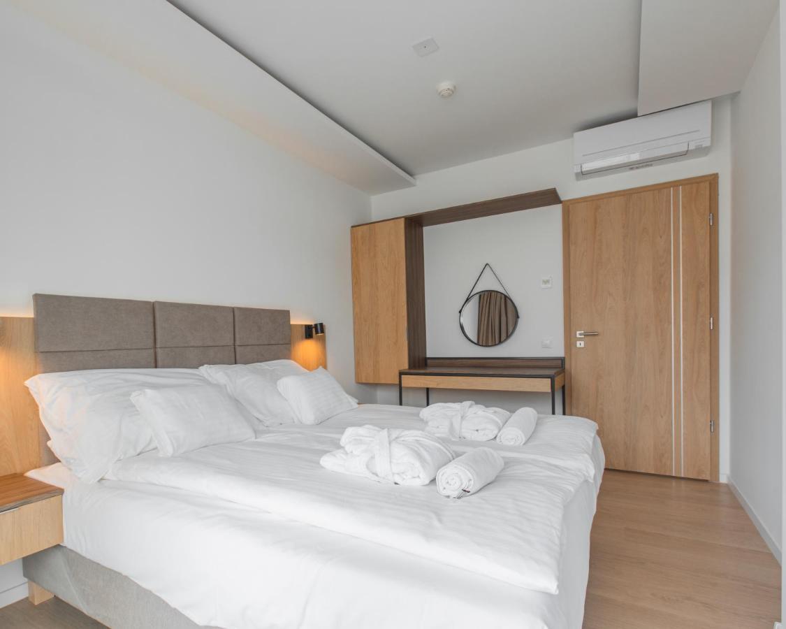 H55 Aparthotel Balatonlelle Exterior photo